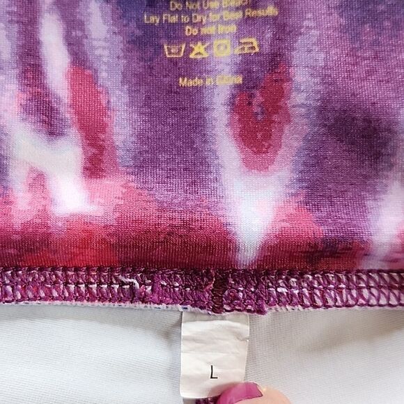 A Way To Go Wearable Art Yoga Pants - Picture 4 of 7